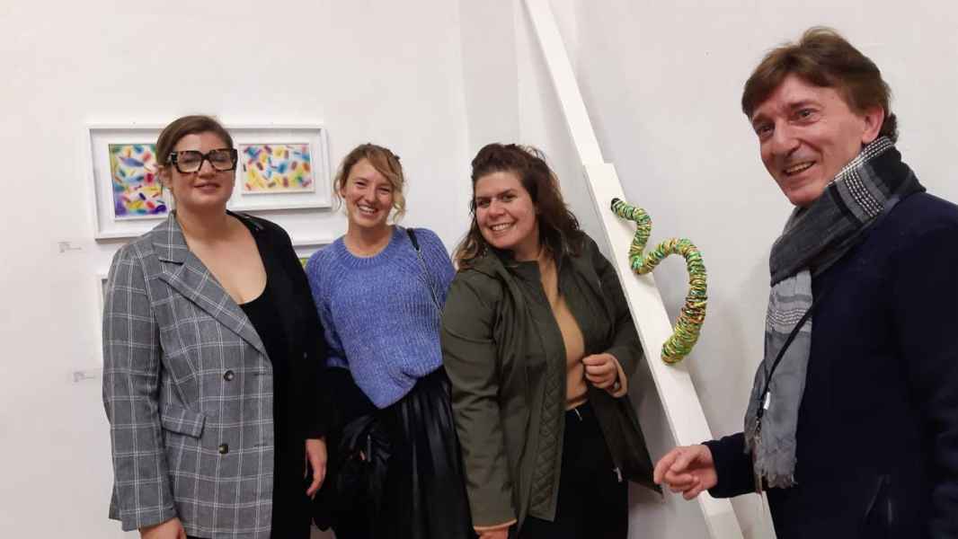 Paratissima Torino 2022 - 11 - Con le allieve Sabina Spiridon e Giulia Cameran e un